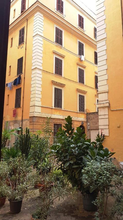 Lovely Apartment In Testaccio, Rome Roma Exterior foto